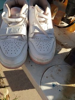 Jordans women's 9 and half