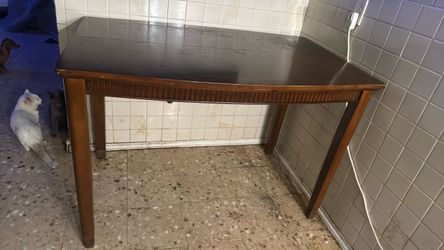 Kitchen table