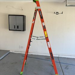 8 Ft Cross Step Ladder 