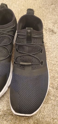 Women shoes UnderArmour size 9.5