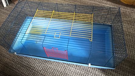 Enclosure for small mammal pets