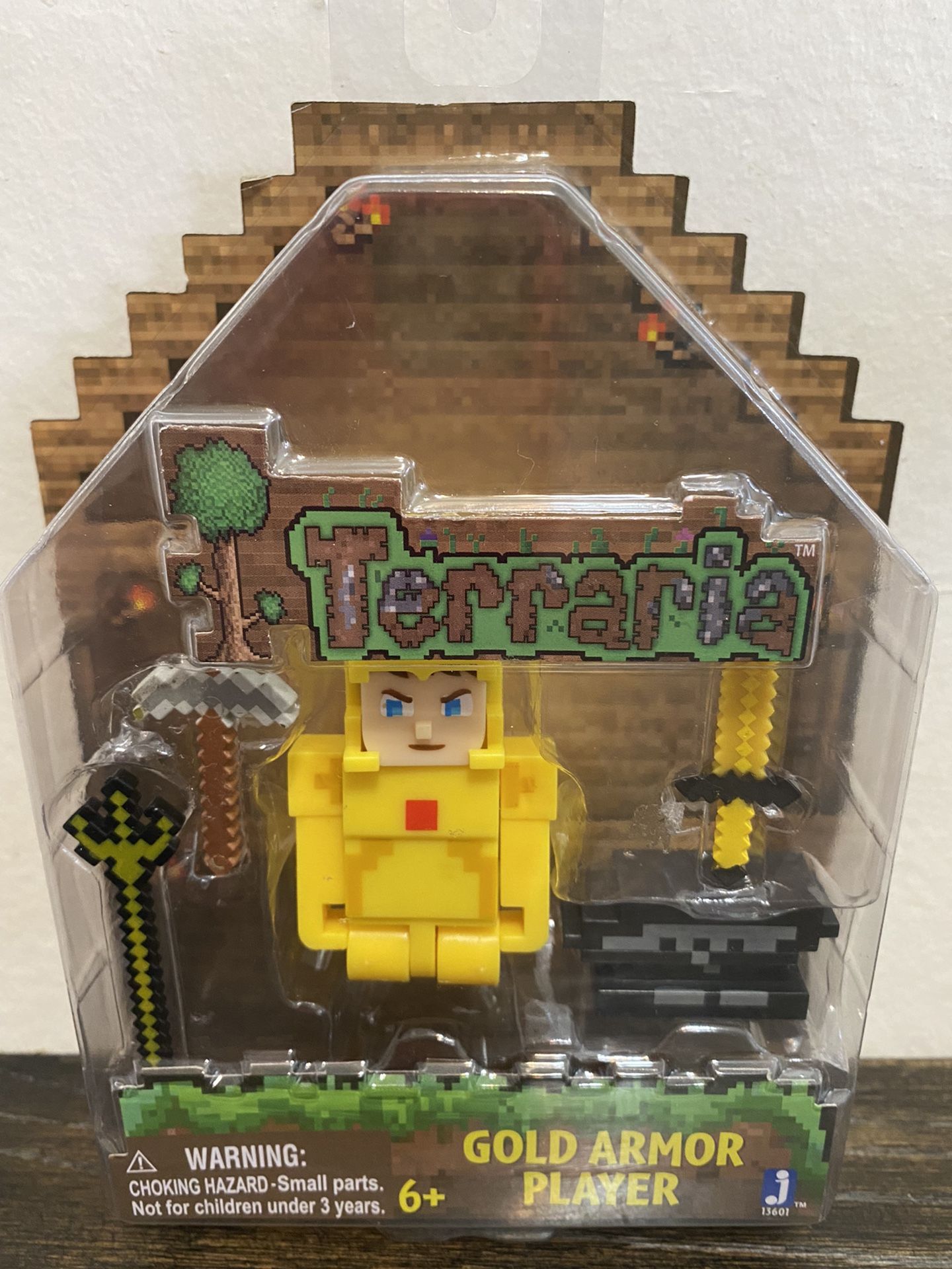 Jazzwares Terraria Gold Armor Player Figure New Sealed In Box
