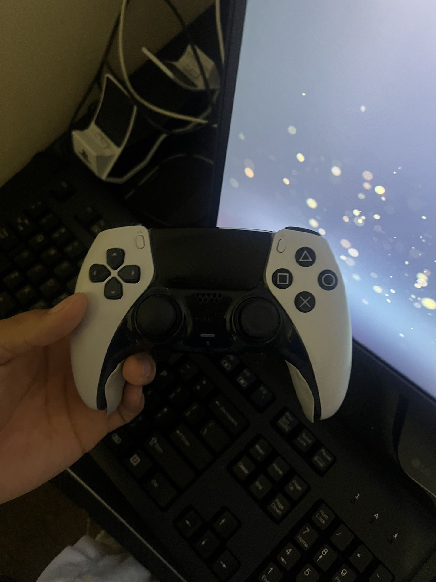 Dualsense Edge Controller & KontrolFreeks + Charging Dock