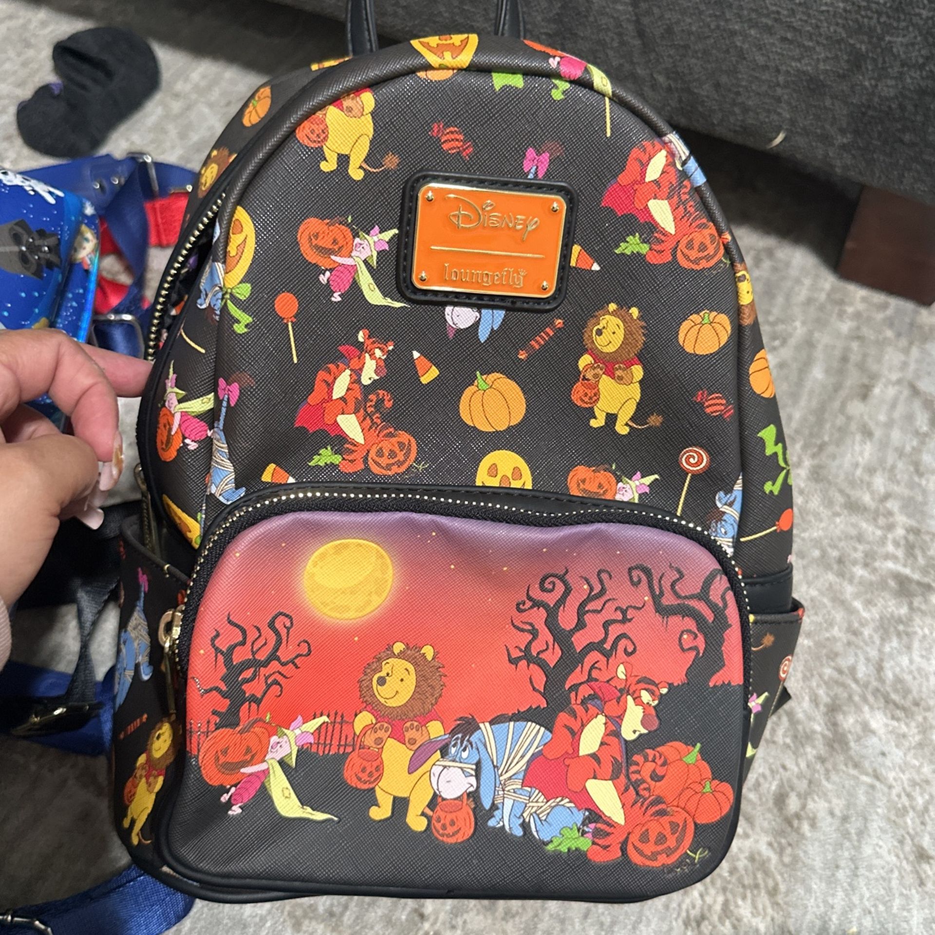 Winnie the Pooh Halloween Lounge Fly
