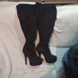 Kardashian Kollection Size 7 Stiletto-heeled Boots