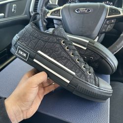 Dior B23 Black 