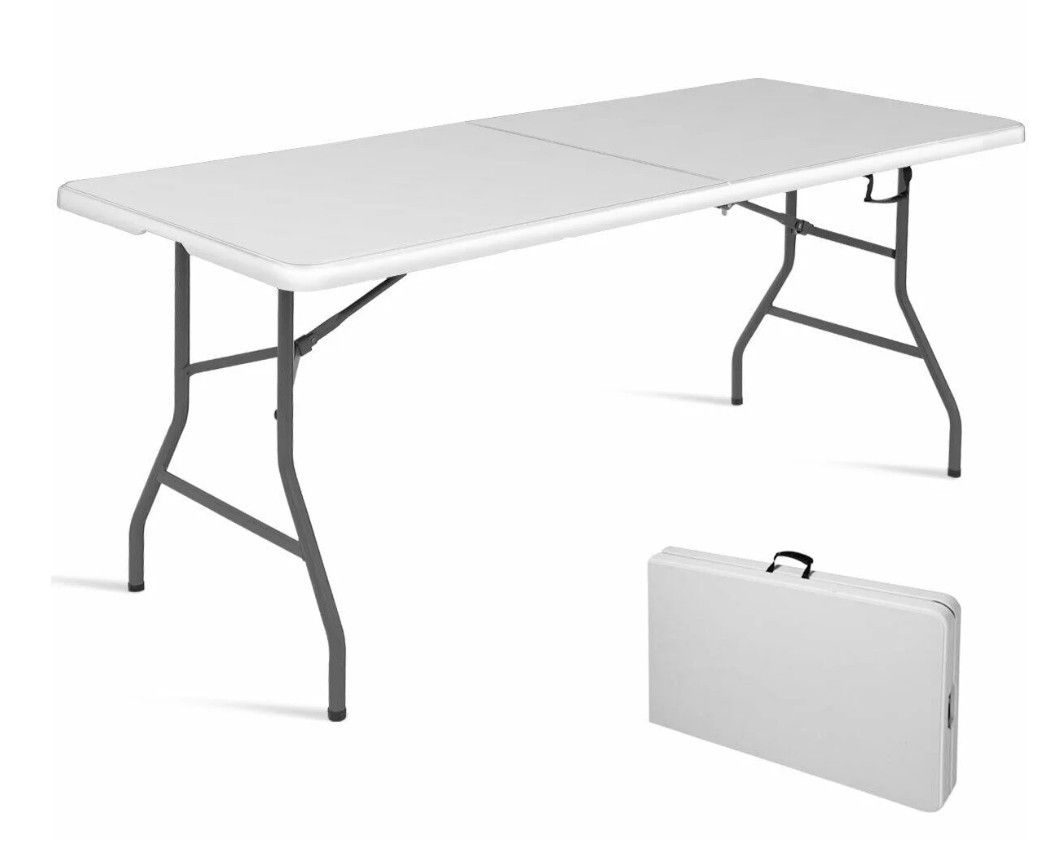 2 - 6' Folding Tables.