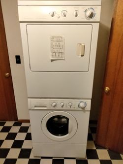 Frigidaire 27" Stackable Washer and Dryer