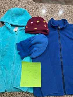 😀Girls Fleece Jackets with Hat and Gloves Bundle