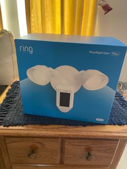 RING Floodlight Cam Plus- New unopened