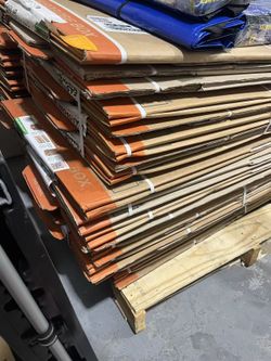 Lot of Home Depot Flat-Pack Wardrobe Box Moving Boxes (Brand New)