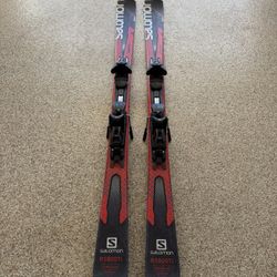 2pair Of Skis And Boots 