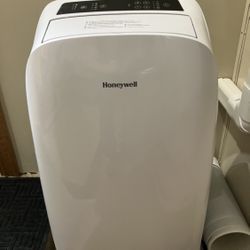 Honeywell Portable Heater And Air Conditioner LIKE NEW 