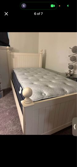 Serta Perfect Sleeper Willow Brook Full Mattress and Box Spring