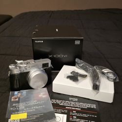 Fujifilm X100VI (Silver) - Excellent Condition + Box & Gariz Leather Case

