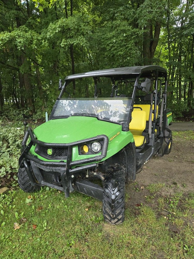 John Deere Gator 550 S4