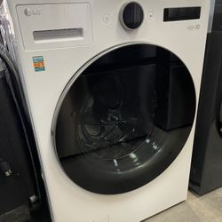 LG 4.5 Cu Front Load Washer In White 
