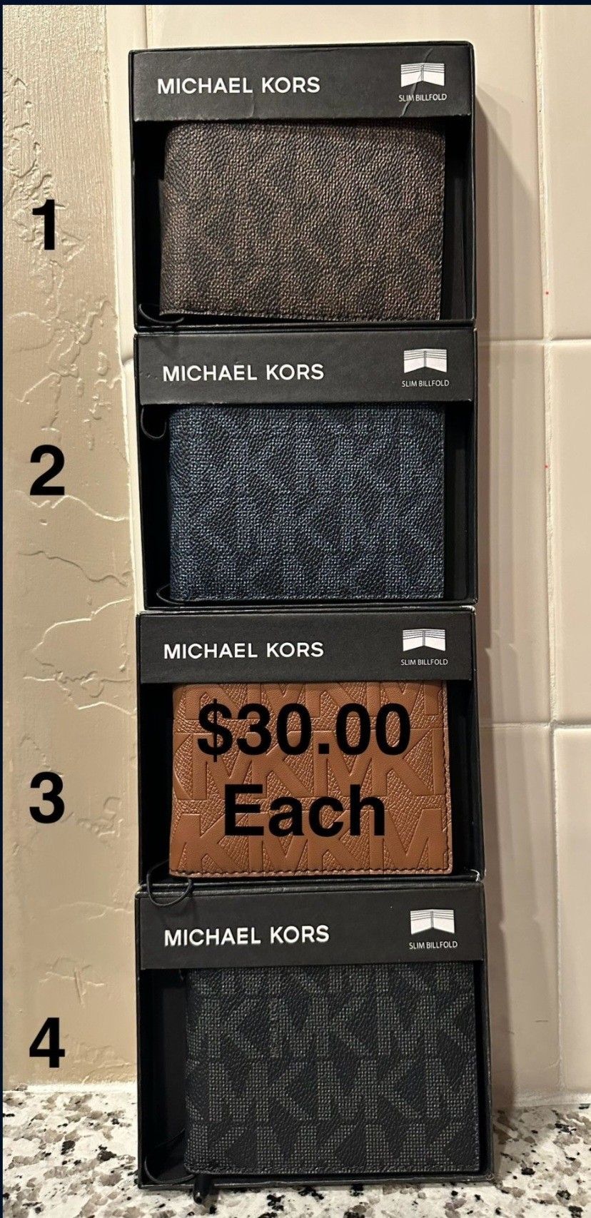 Michael Kors Wallets New $30.00 Each Firm On Price