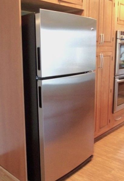 NEW Amana Stainless Steel Refrigerator / Freezer