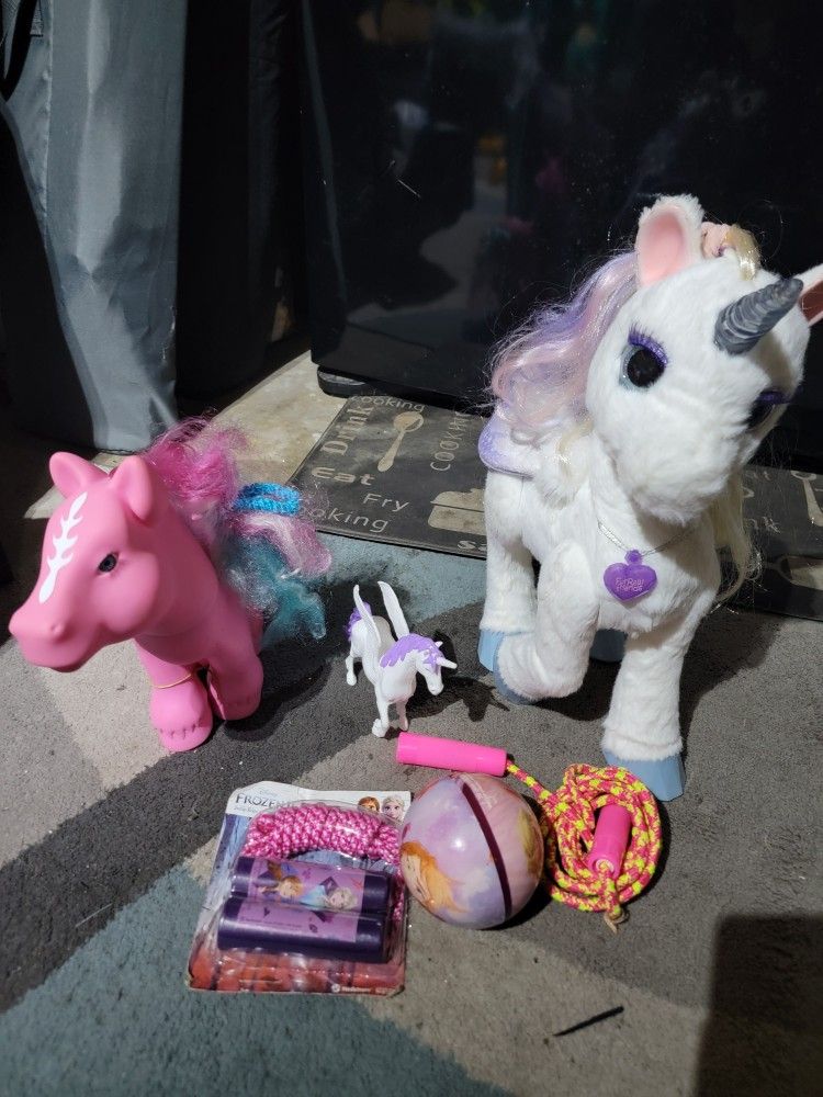 Girl Toys