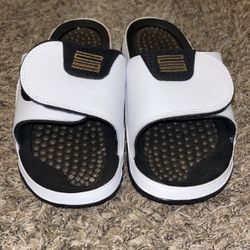 Jordan Hydro 11 retro slide “gratitude”