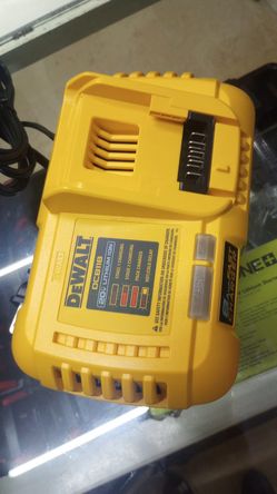 DEWALT 20V / 60v Fast Charger