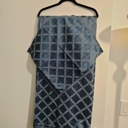 Lenox Blue Diamond Table Cloth. With Napkins