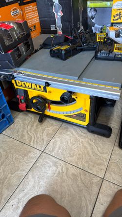Dewalt 10 Inch Table Saw 