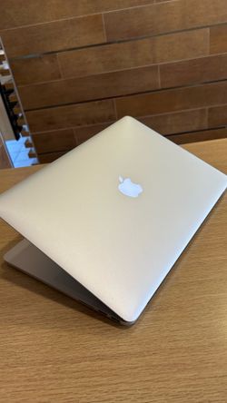 Apple MacBook Pro 15” Retina i7/16GB/500GB SSD $350