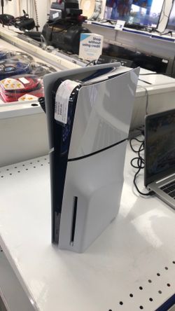 Sony video game sys CFI-2015 , has accessories and original box .