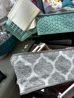 Free !! Organizer boxes