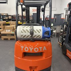 TOYOTA 7FGCU15 LP Gas Forklift 