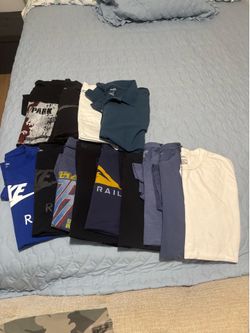 13 Men’s XL Shirts