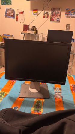 Old monitor come with the capols