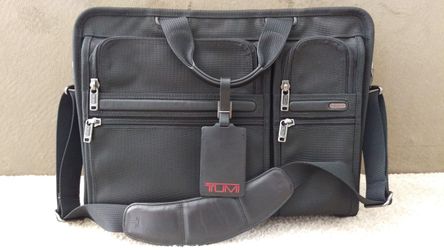 TUMI Alpha 26114D4 Laptop Messenger Bag