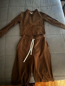 Tracksuit 