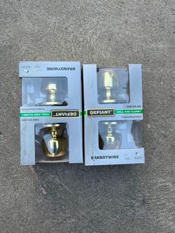 Defiant
Brandywine Polished Brass
Hall/Closet Door Knob – Two for $10