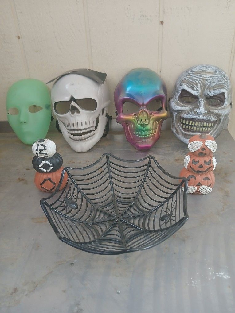 Halloween Decor And Halloween Masks