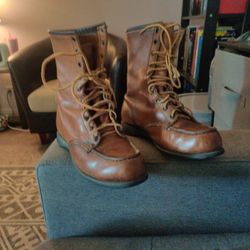 Red Wing  Boots Size 6 Women 