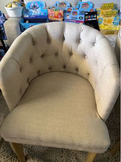Set of chairs