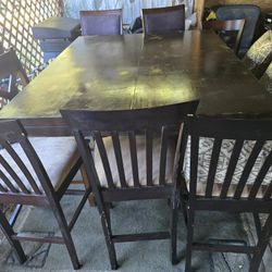 Dinning Table And Chairs