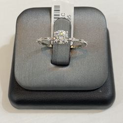 14K Round Brilliant Diamond Ring 1.00 Ct