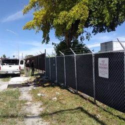 Todo Tipo De Cerca Y Diferentes Colores