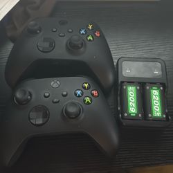 2 Wireless Xbox Series X/S Controller With Rechargeable Battery Pack