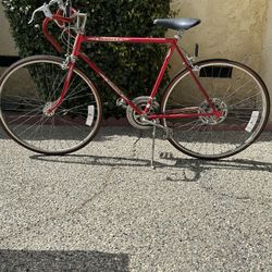 Schwinn Varsity 10 Speed Road Bike 