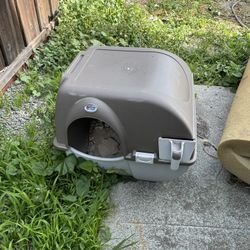 Free litter box 
