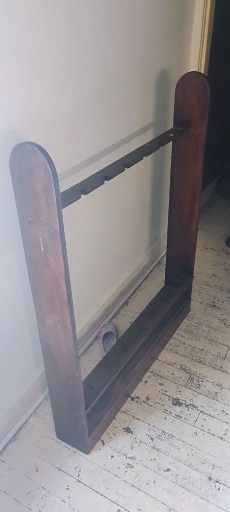 Standing Wood Gun Rack