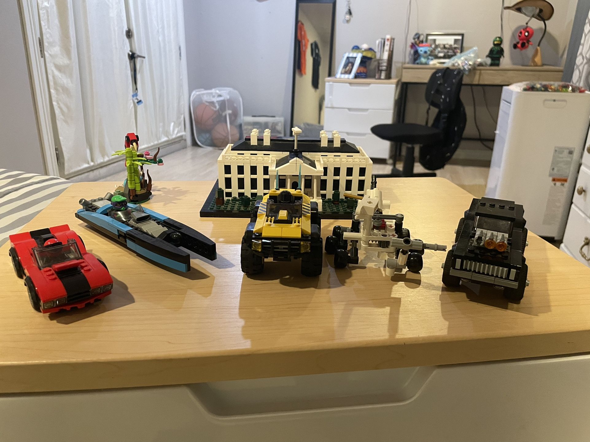 LEGOS
