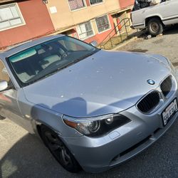 2004 BMW 530i