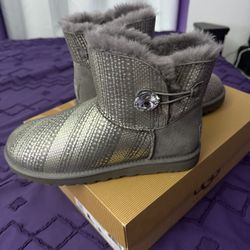 Brand New UGG Women’s 